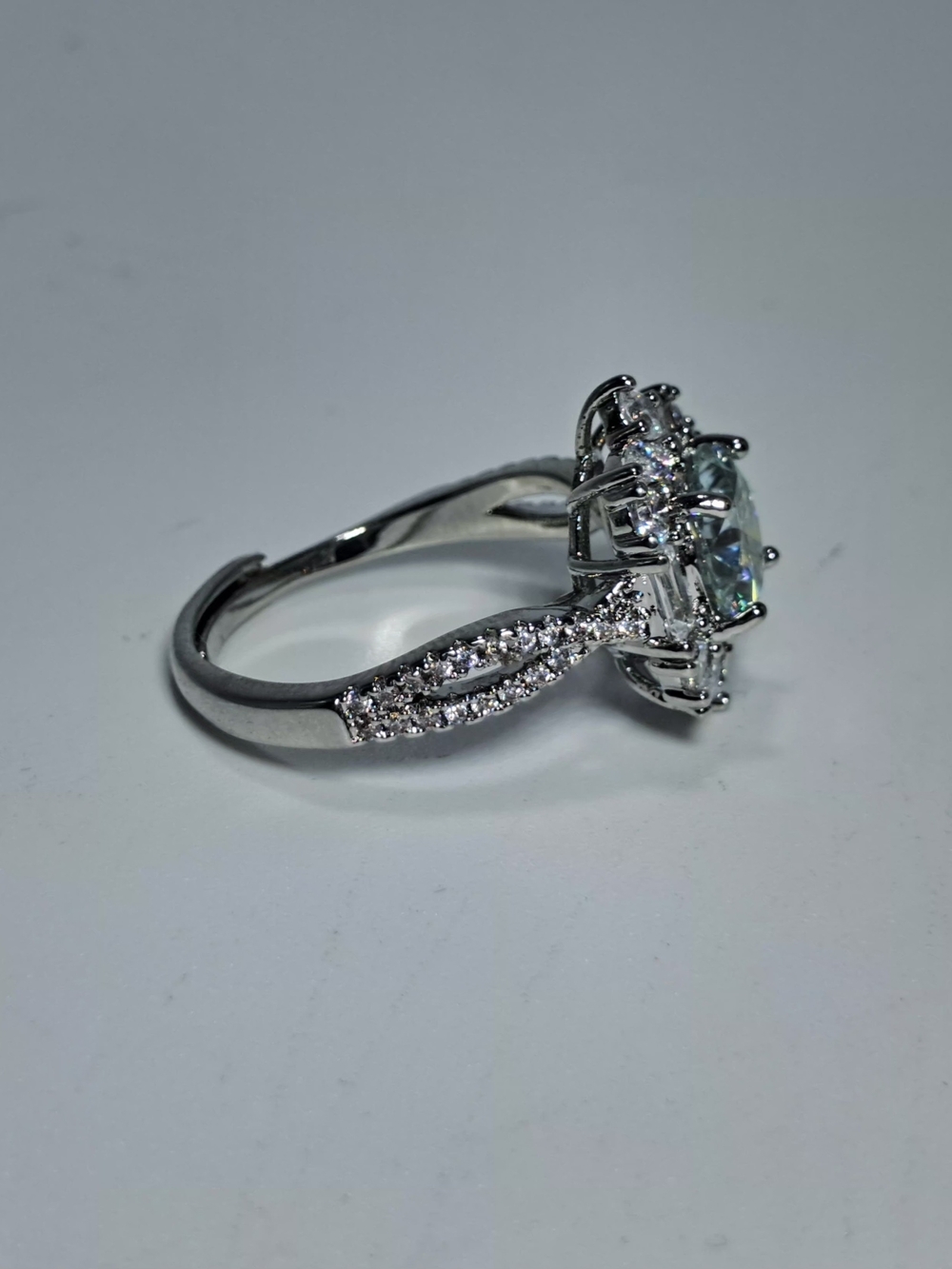 2.0 Carat Vintage-Style Mosaic Halo Moissanite Ring (GRA Certified) Adjustable - Picture 3 of 6